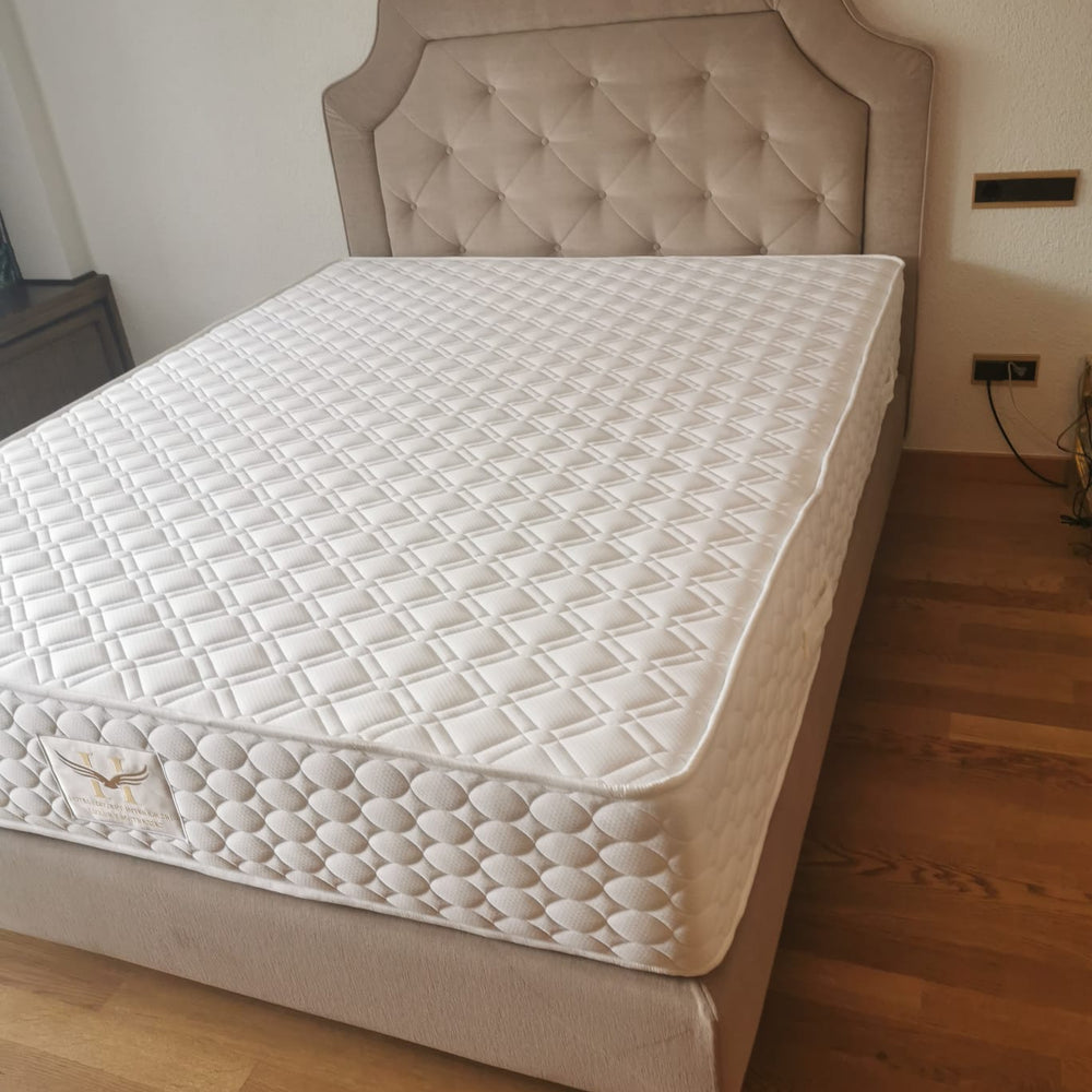 
                  
                    Hotelbett Belluno Luxus - Exklusives Hotelbett mit integrierten Boxspring System
                  
                