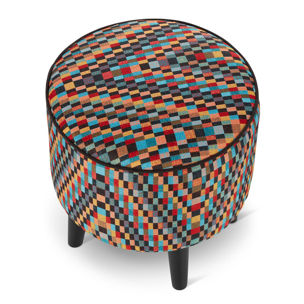 
                  
                    Polsterhocker Lola
                  
                