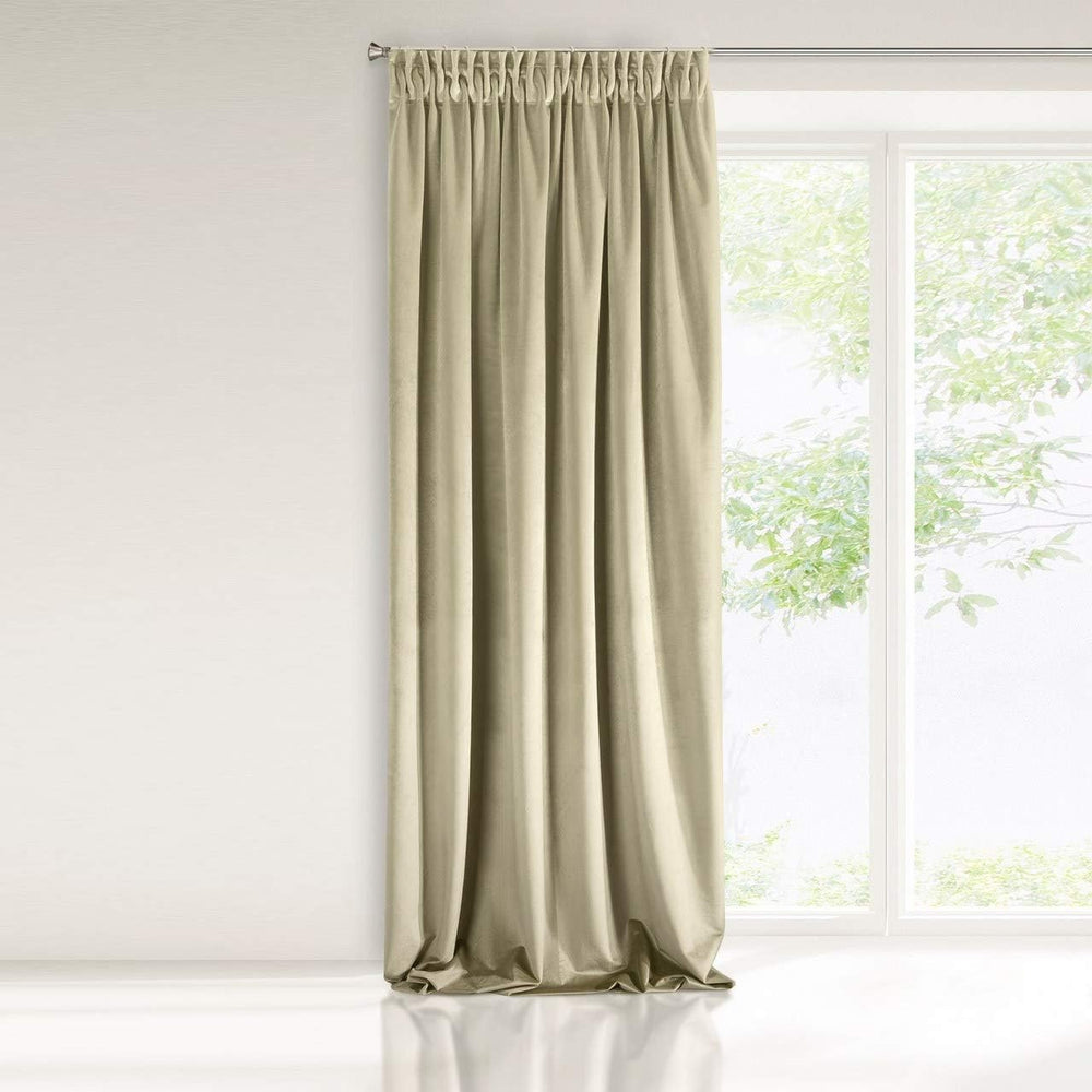 Beige Samtvorhänge - Hotelausstattung